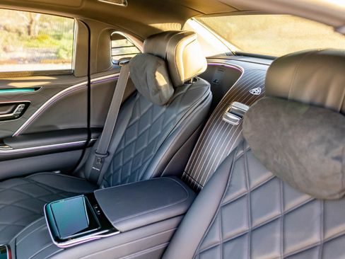 Used 2023 Mercedes-Benz Maybach S 580 S 580 4MATIC image 39