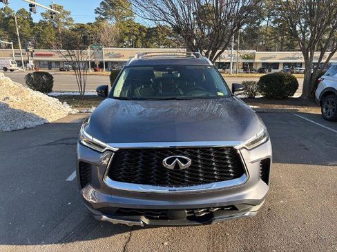 Used 2022 INFINITI QX60 Sensory w/ Vision Package image 2