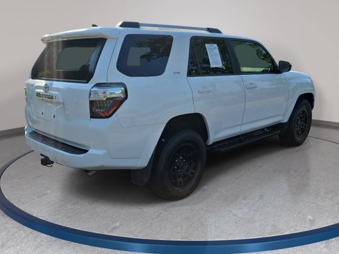 Used 2022 Toyota 4Runner SR5 RWD image 5