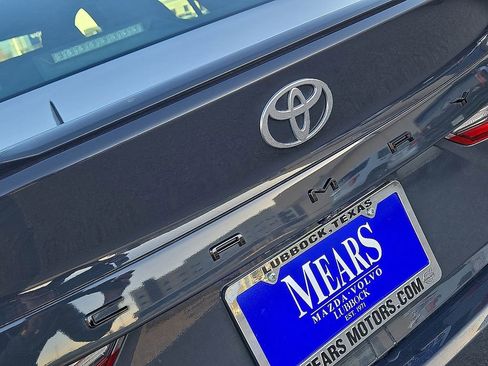 Used 2025 Toyota Camry SE image 13