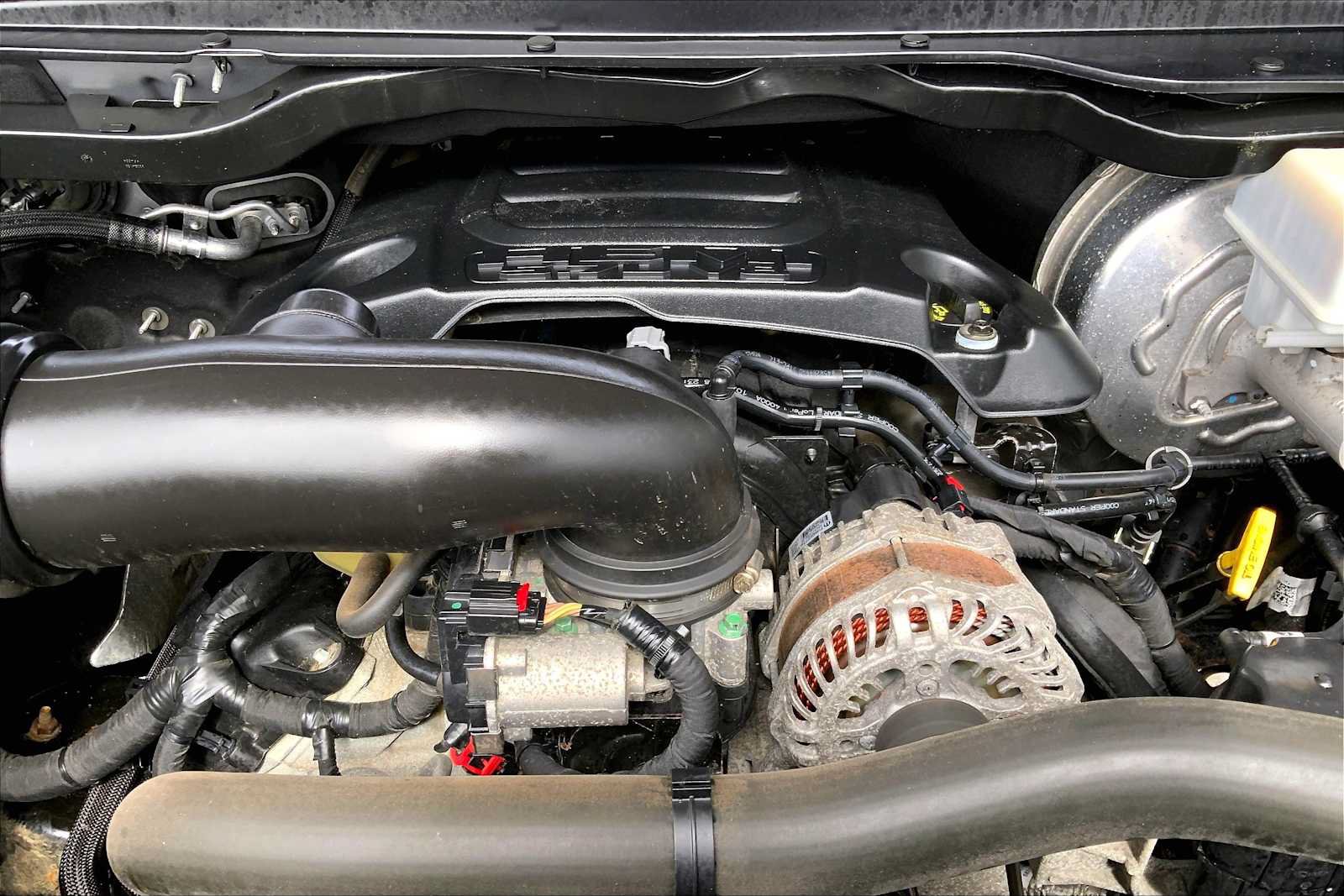 Used 2019 RAM 1500 Laramie AWD/4WD image 26
