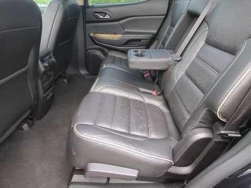 Used 2018 GMC Acadia Denali w/ Technology Package AWD/4WD image 25