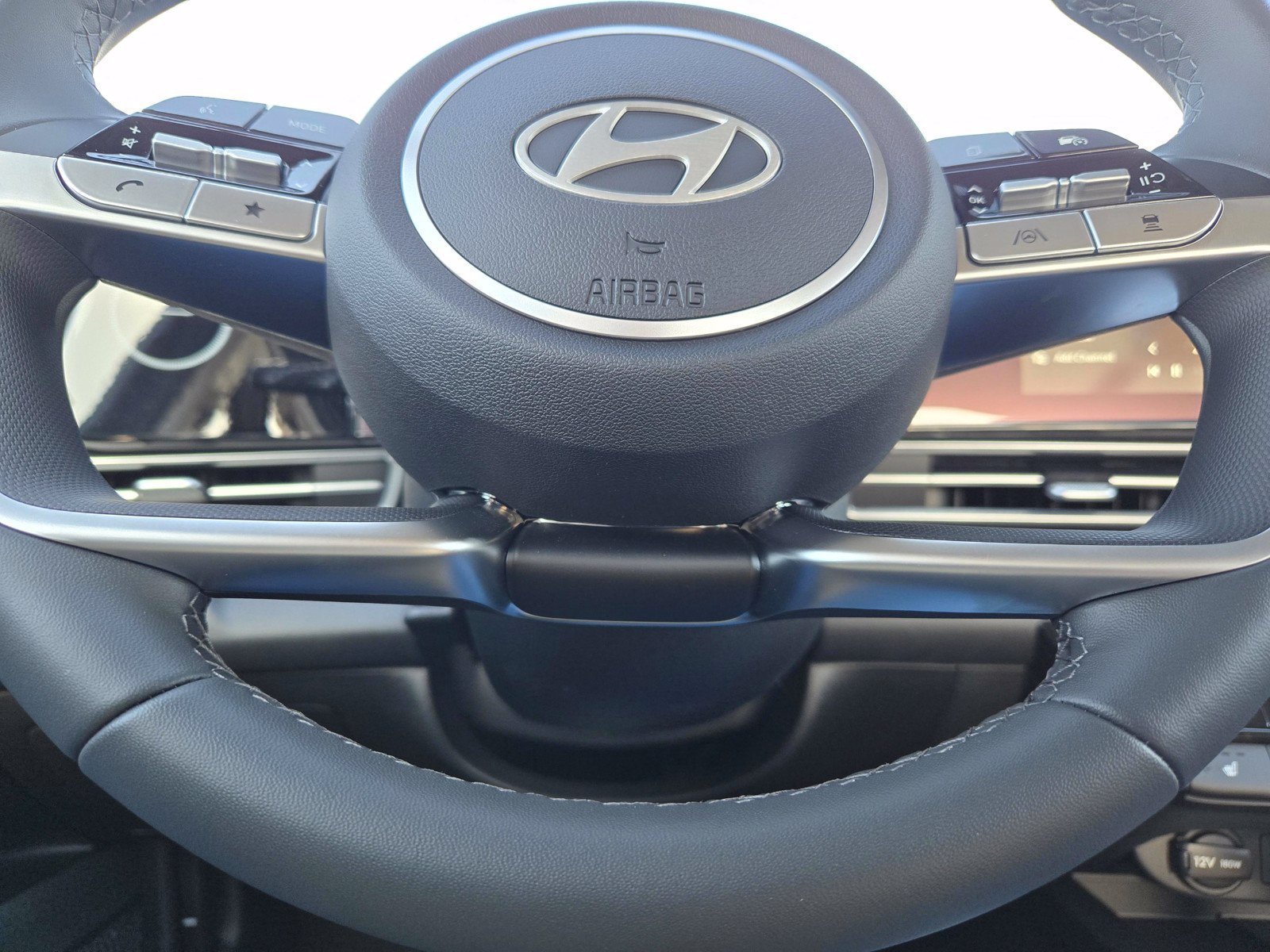 New 2026 Hyundai Elantra Limited FWD image 20