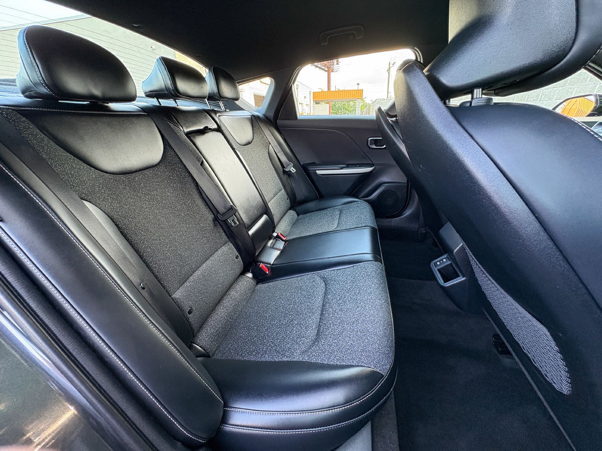 Used 2025 Kia K4 GT-Line FWD image 31