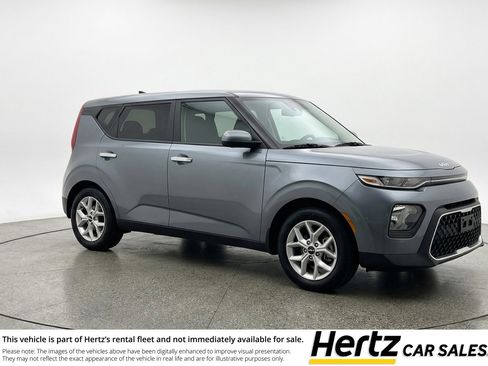 Used 2025 Kia Soul LX w/ LX Technology Package FWD image 1
