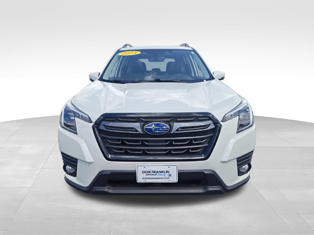 Used 2023 Subaru Forester Limited AWD/4WD image 8