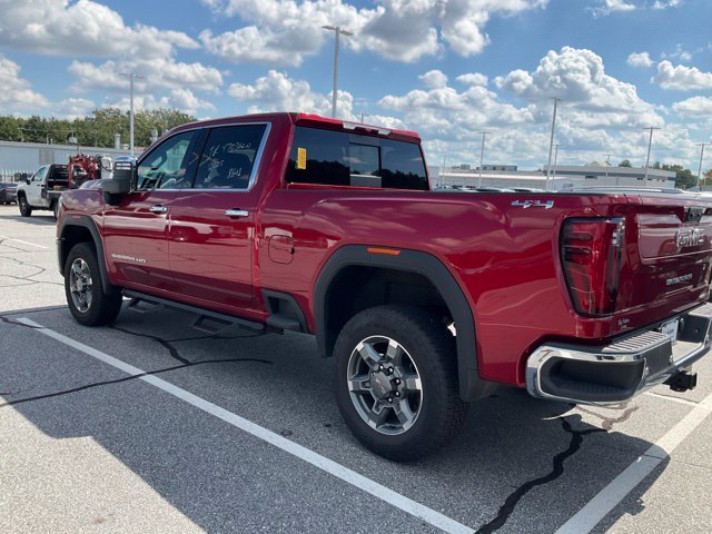Used 2025 GMC Sierra 2500 SLT w/ SLT Convenience Package AWD/4WD image 5