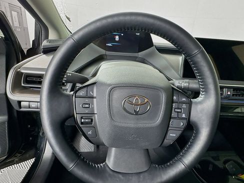 Certified 2025 Toyota Prius XLE image 14