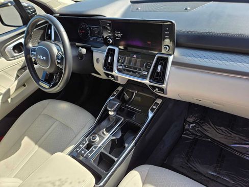 Used 2022 Kia Sorento SX AWD/4WD image 10