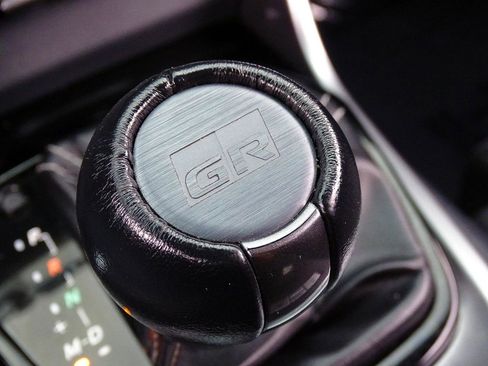 Used 2022 Toyota GR86 w/ ALL Weather Mat Package (TMS) RWD image 46
