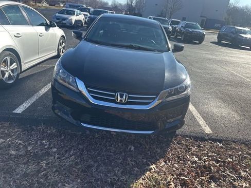 Used 2015 Honda Accord Sport image 2