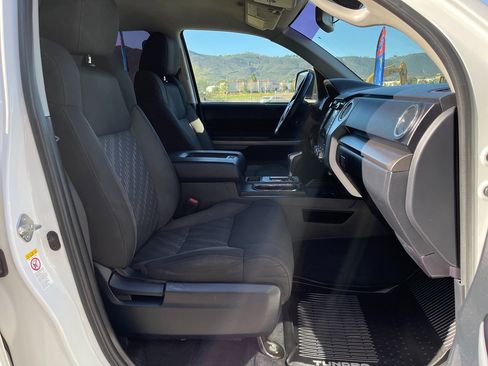 Used 2018 Toyota Tundra SR5 image 24