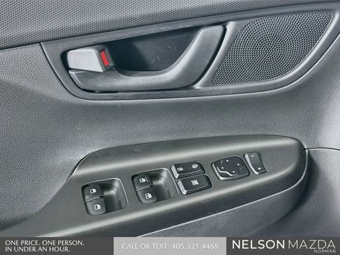 Used 2020 Hyundai Kona SEL w/ Cargo Package FWD image 19