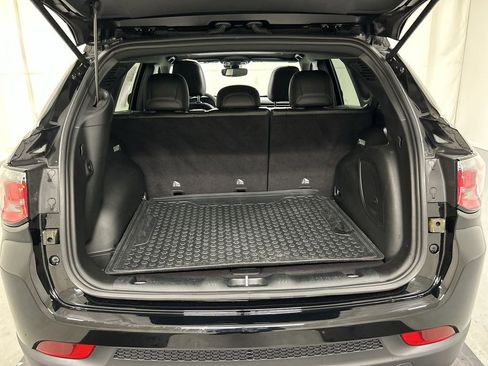 Certified 2024 Jeep Compass Latitude w/ Sun and Sound Group image 22