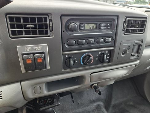 Used 2004 Ford F350 XL image 17