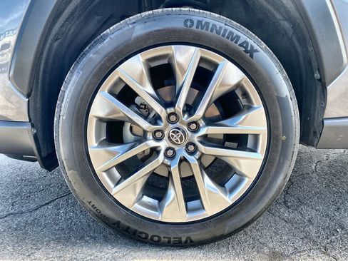 Certified 2022 Toyota RAV4 Limited w/ Limited Grade Weather Package AWD/4WD image 10