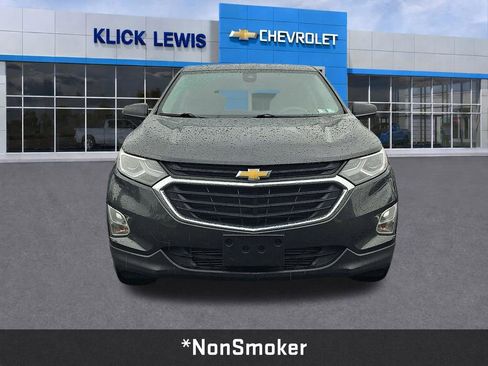 Used 2021 Chevrolet Equinox LS w/ LS Convenience Package AWD/4WD image 2