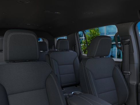New 2026 Chevrolet Traverse LT image 24