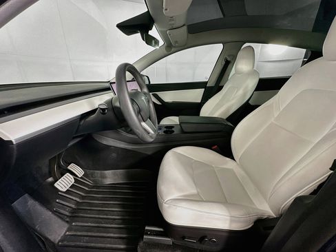 Used 2022 Tesla Model Y Performance AWD/4WD image 13