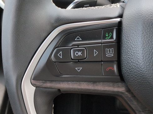 Certified 2024 Jeep Grand Cherokee L Limited w/ Black Appearance Package RWD image 23