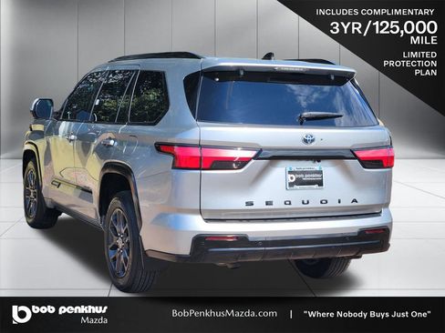 Used 2023 Toyota Sequoia Platinum AWD/4WD image 27