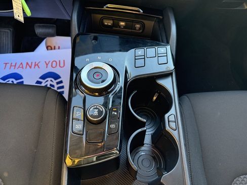 Used 2023 Kia Sportage LX image 23