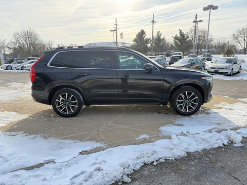 Used 2016 Volvo XC90 T6 Momentum w/ Momentum Plus Package image 4