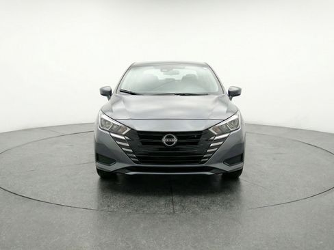 Used 2025 Nissan Versa SV FWD image 2