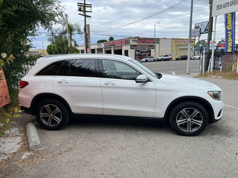Used 2016 Mercedes-Benz GLC 300 4MATIC image 3