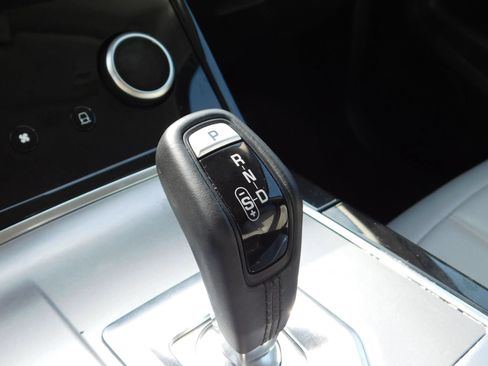 Used 2022 Land Rover Range Rover Evoque S AWD/4WD image 19