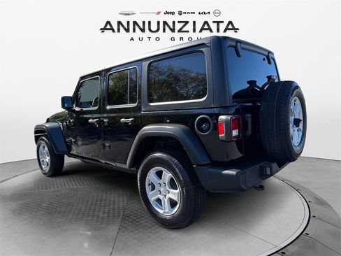 Used 2022 Jeep Wrangler Unlimited Sport image 3