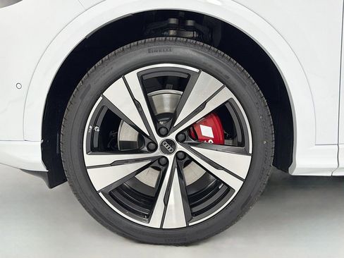 New 2025 Audi SQ5 Premium Plus image 32
