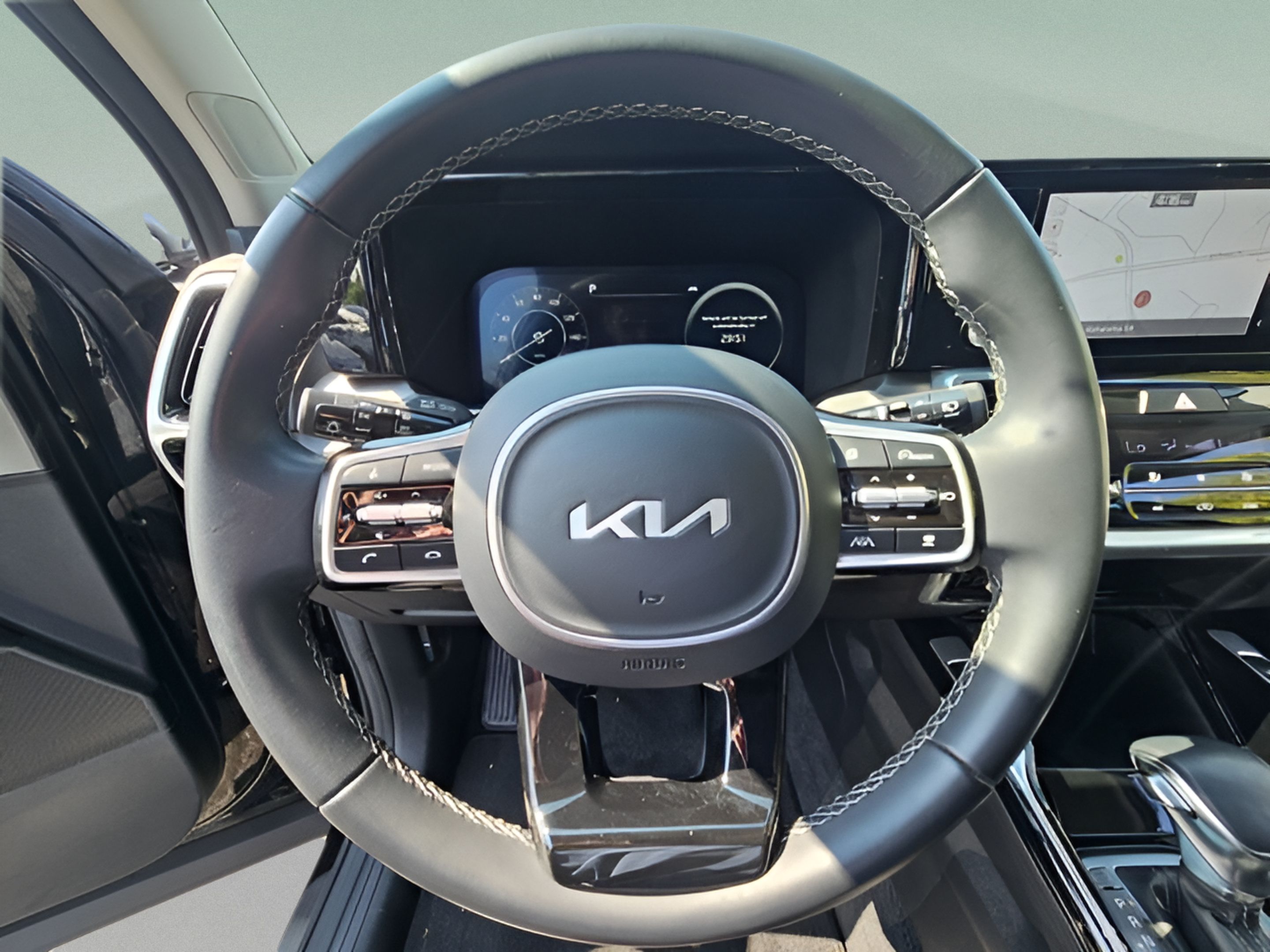Used 2023 Kia Sorento SX FWD image 24
