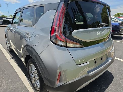 Certified 2023 Kia Soul S FWD image 12