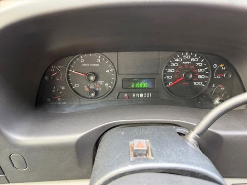 Used 2005 Ford F250 XL image 15