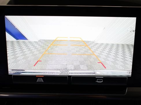 Used 2024 GMC Sierra 1500 SLT image 15