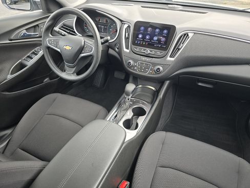 Used 2022 Chevrolet Malibu LT FWD image 27