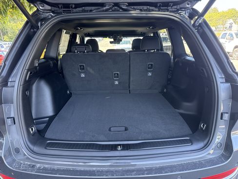 New 2025 Jeep Grand Cherokee Laredo X w/ Luxury Tech Group I image 5