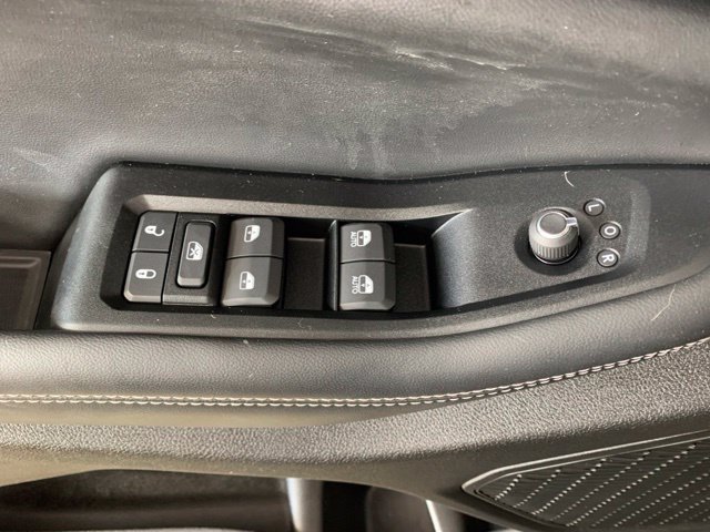 Used 2023 Jeep Grand Cherokee Altitude AWD/4WD image 34