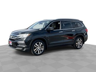 Used 2017 Honda Pilot Elite video 1