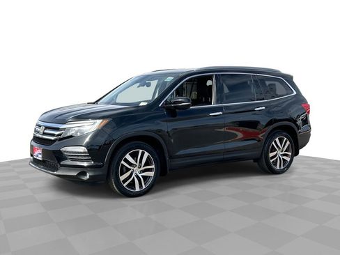 Used 2017 Honda Pilot Elite image 1
