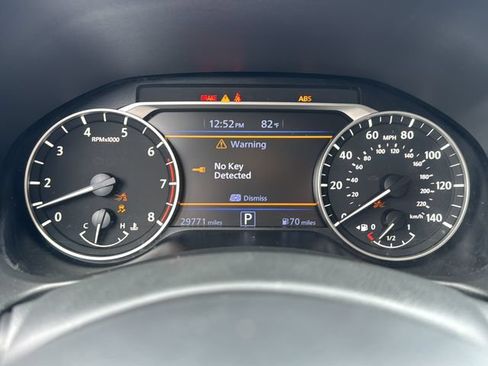 Used 2025 Nissan Altima 2.5 SV FWD image 18