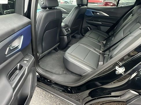 New 2026 Chevrolet Equinox EV LT image 17