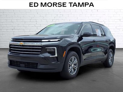 Used 2025 Chevrolet Traverse LT