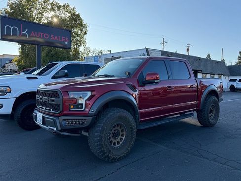 Used 2018 Ford F150 Raptor w/ Equipment Group 802A Luxury AWD/4WD image 1