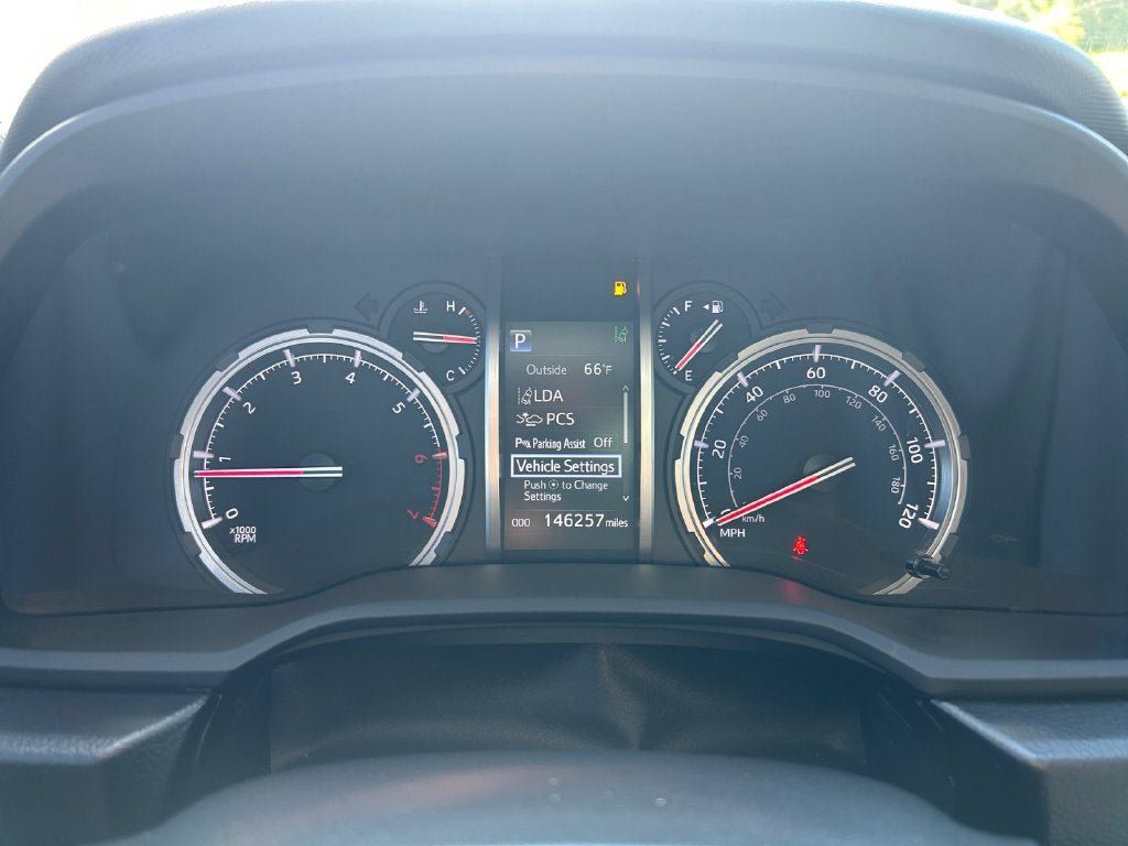 Used 2021 Toyota 4Runner Limited AWD/4WD image 15