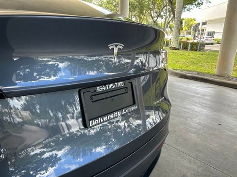 Used 2023 Tesla Model Y Long Range AWD/4WD image 23