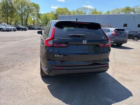 Used 2025 Honda CR-V LX image 15