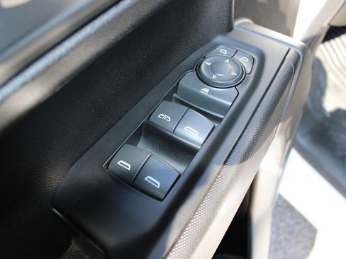 Used 2025 GMC Sierra 1500 Pro w/ Pro Value Package image 12