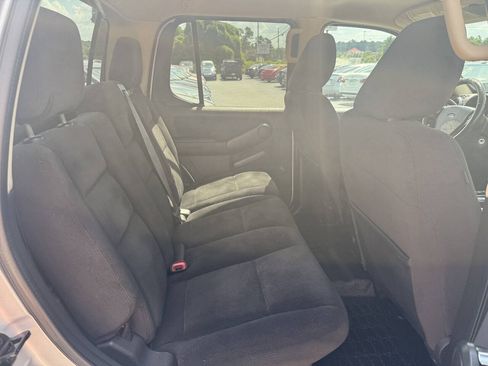 Used 2010 Ford Explorer Sport Trac XLT RWD image 12
